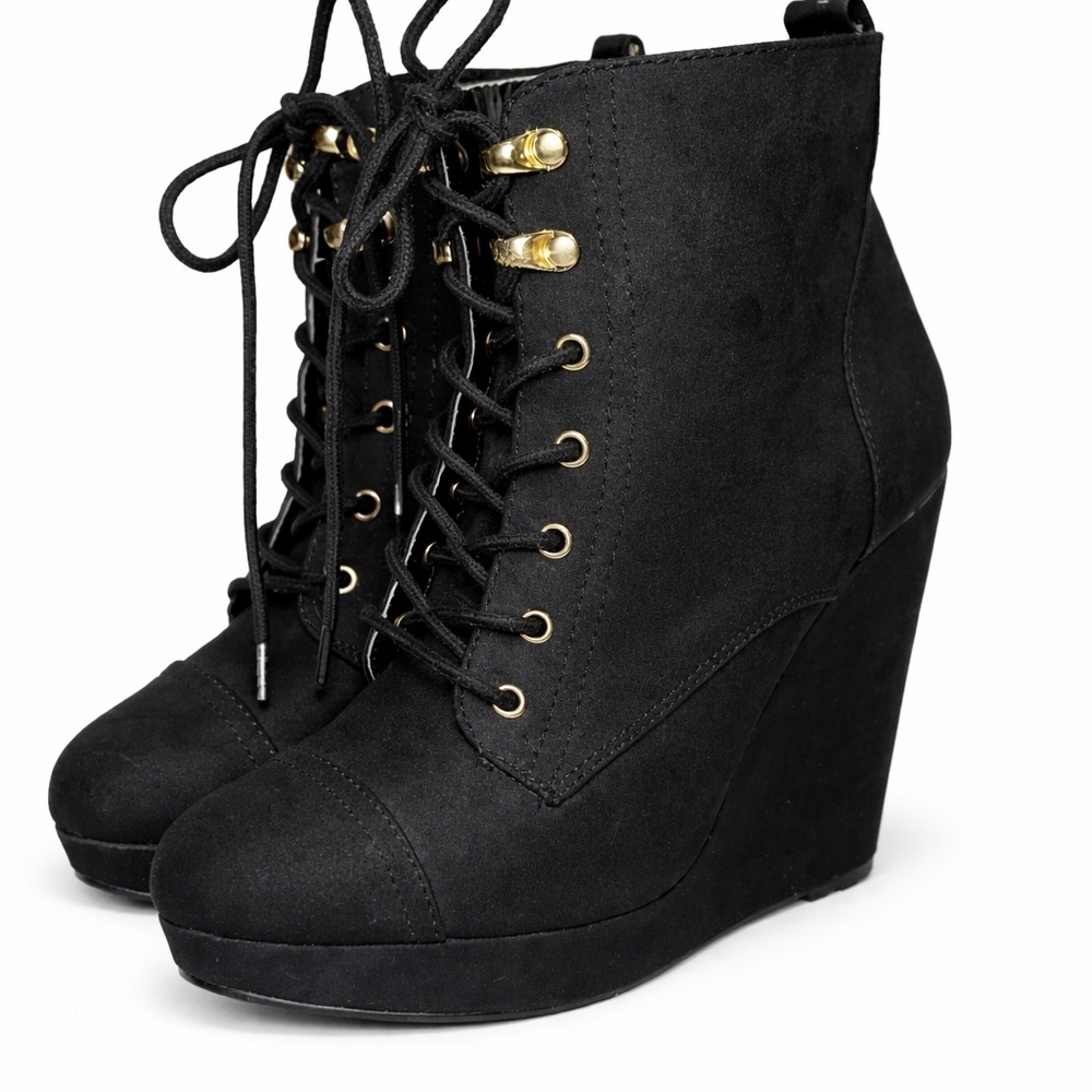 Forever 21 Black Lace-Up Wedge Heel Booties Platform Night Out Shoes